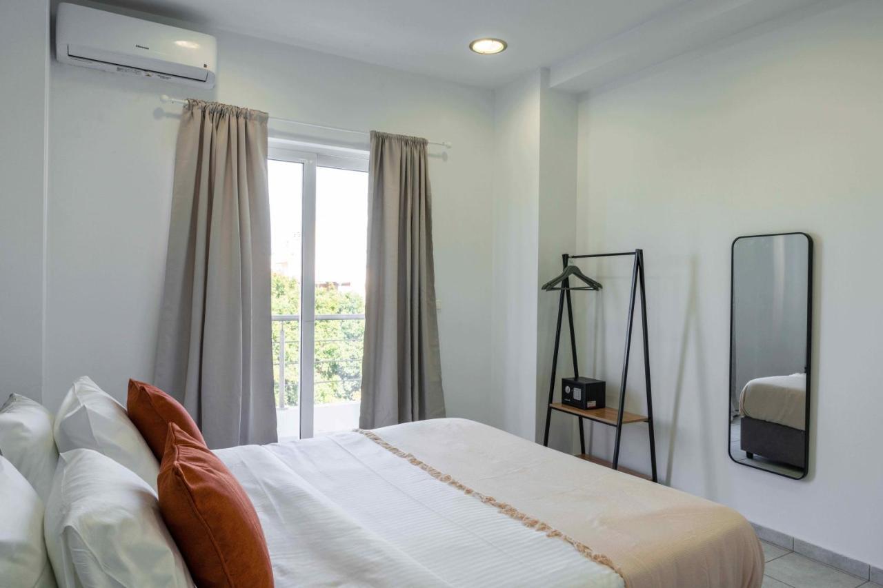 Phaedrus Living: Heraklion City View Flat Екстериор снимка