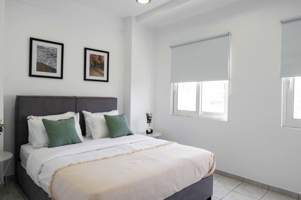 Phaedrus Living: Heraklion City View Flat Екстериор снимка